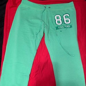 PINK by Victoria’s Secret Everyday Cropped Jogger